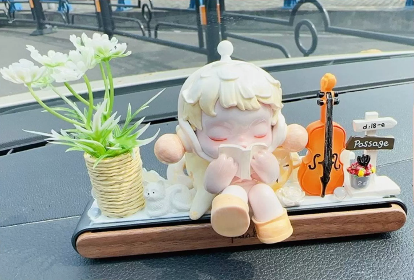 AnimeCarMod Soft Bloom Daydream Car Dashboard Decor with Parking Number Plate